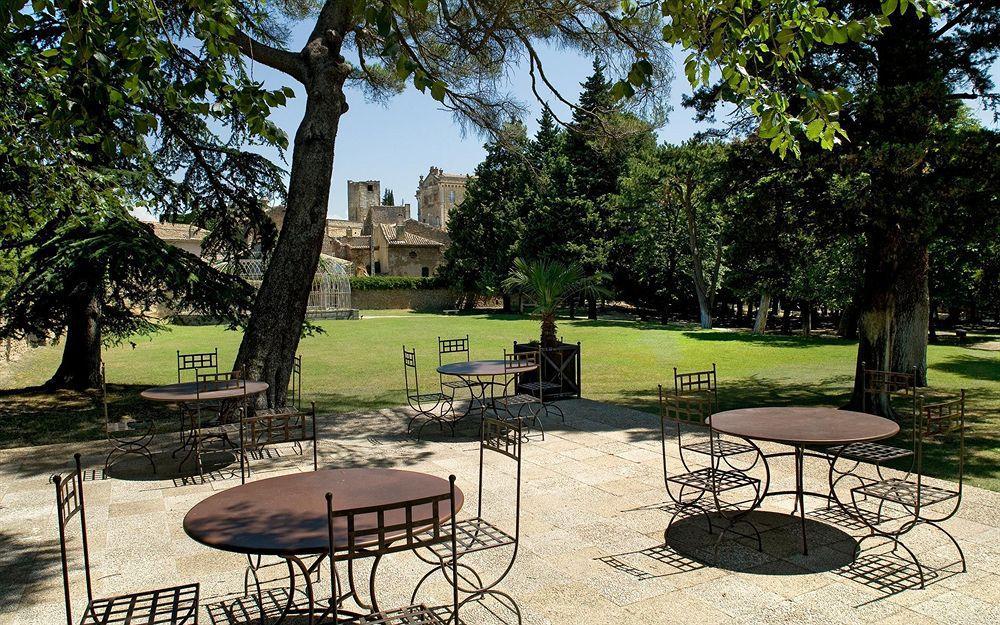 Chateau De Rochegude Bagian luar foto