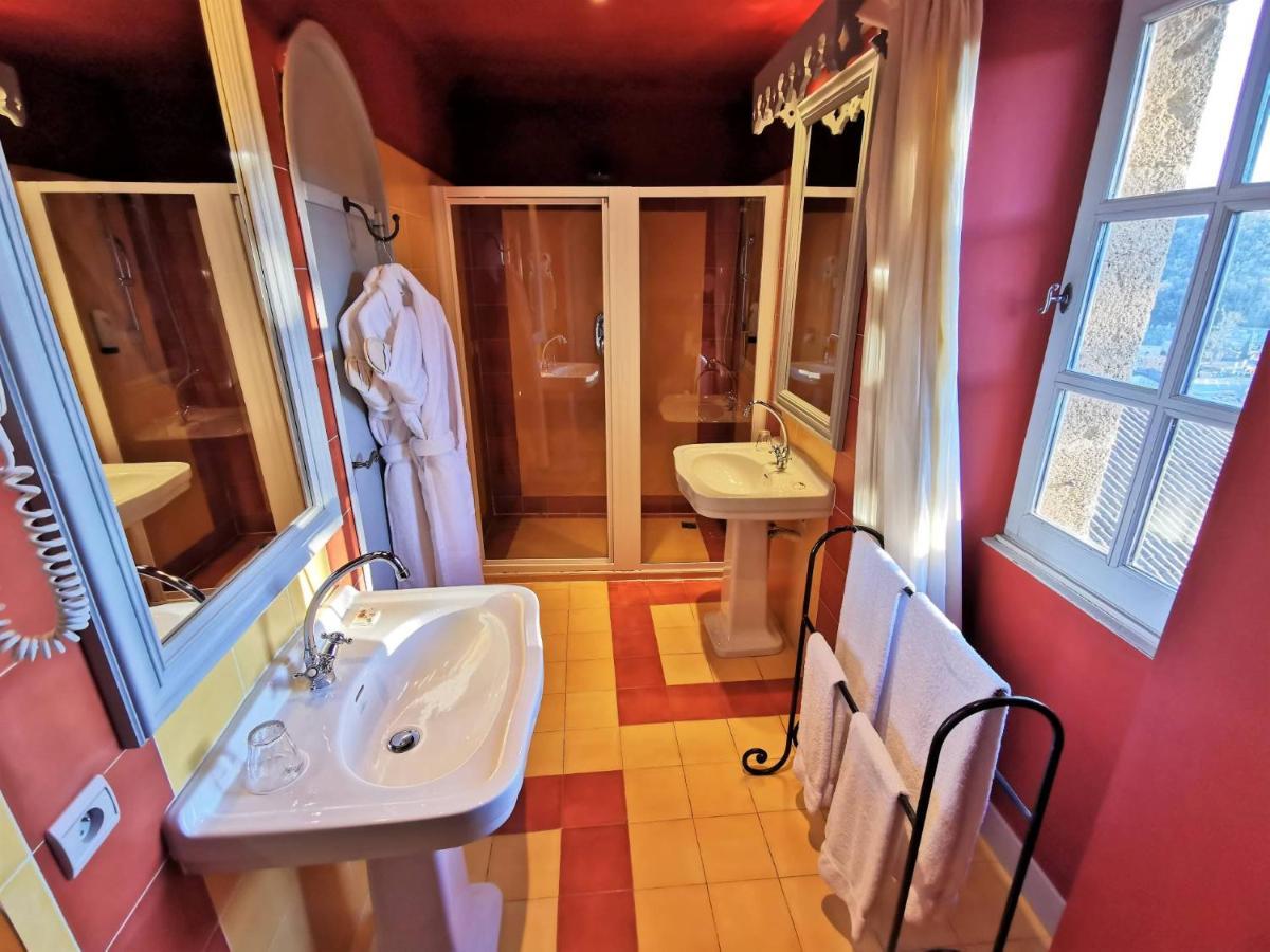 Chateau De Rochegude Bagian luar foto